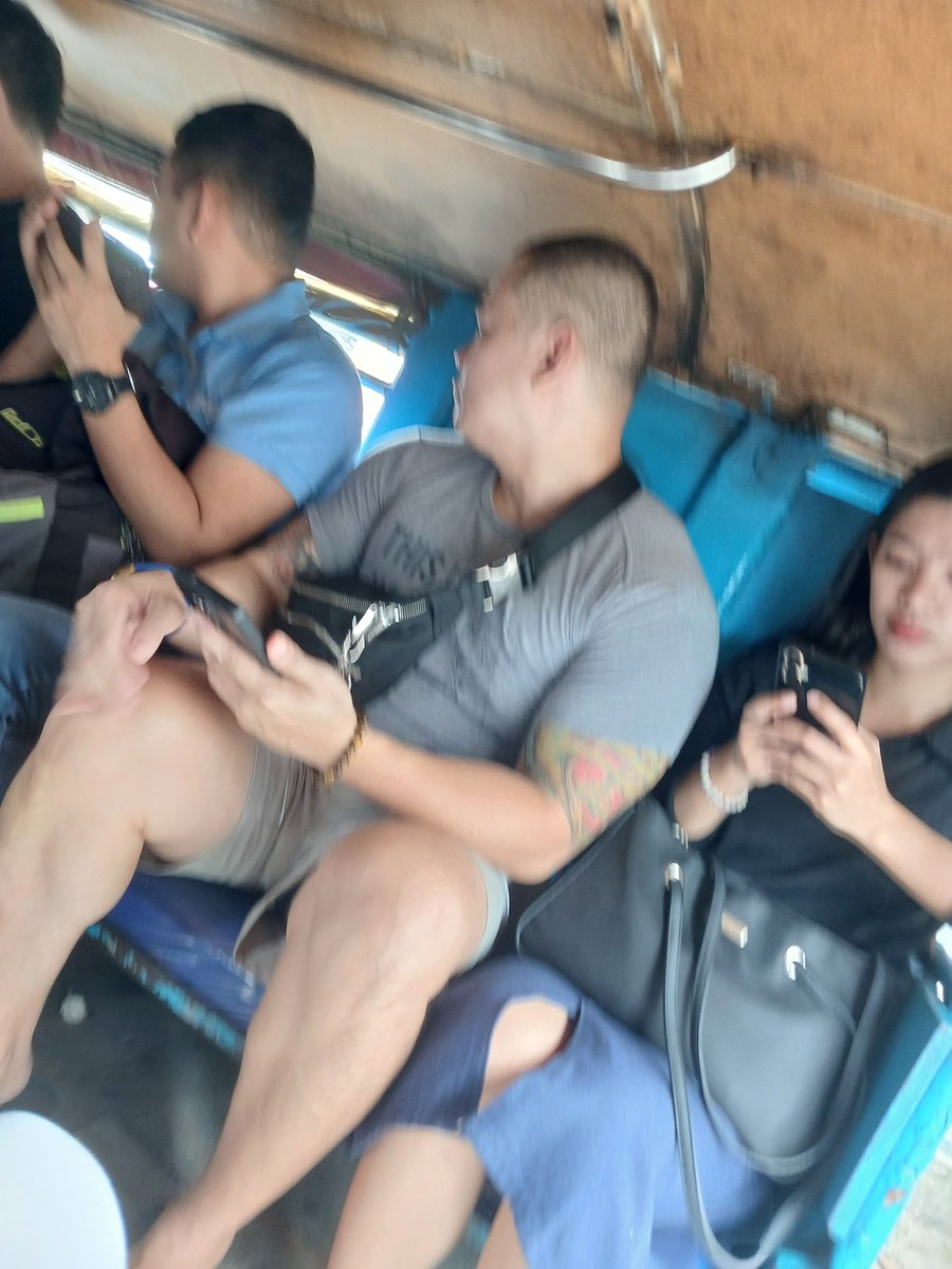 Morenodad14's tweet photo. Mga gantong daddy pls https://t.co/Guq8g1WP73