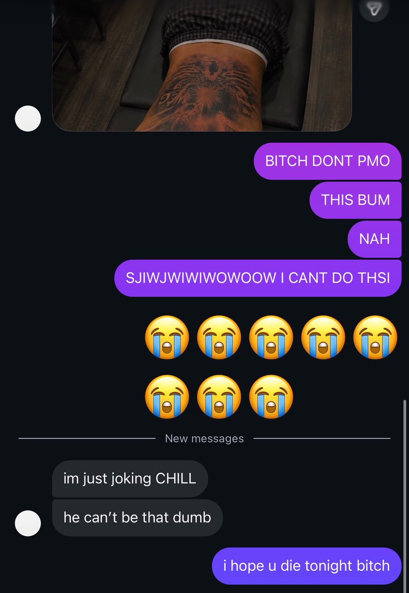 heshkiii's tweet photo. okay everyone chill.

my bsf trolled me with this pic a few hours ago and i decided if i got pranked so do yall 😭😭😭 https://t.co/Be6Oknzw8N
