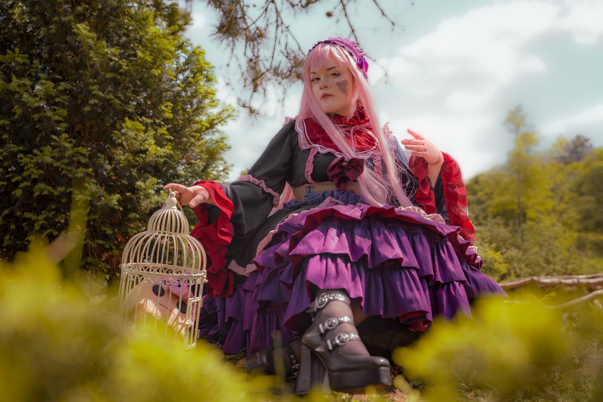 chialun_cos's tweet photo. Finally getting around to posting some pics of my fully handmade cosplay of @PorcelainMaid (⁠◡⁠ ⁠ω⁠ ⁠◡⁠)━⁠☆ﾟ⁠.⁠*⁠･⁠｡ﾟ #PorcelainMade https://t.co/9PVOyP6vL8