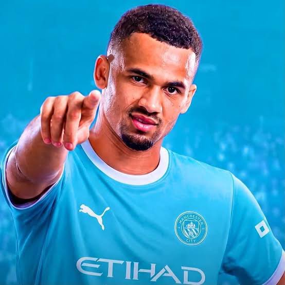 larryzeez0's tweet photo. 🇸🇳🩵🤍 Iliman Ndiaye has joined Manchester City.
The Senegal international has completed a £65 million transfer from Everton and signed a five-year contract at the Etihad after a strong period with the Toffees. https://t.co/9qimrpUot4