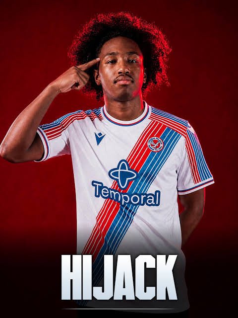 larryzeez0's tweet photo. ⚫🔴🇫🇷 Sunderland have signed Malick Fofana instead of Arsenal .
The Black Cats completed a club-record deal worth around €35 million for the Lyon winger, beating Crystal Palace in a dramatic deadline-day race for the French forward. https://t.co/7uINm3XVc9