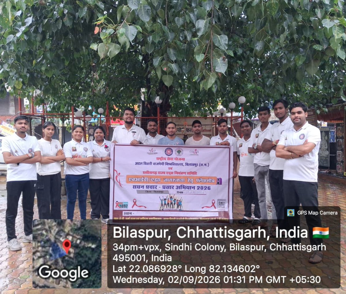 AmbujDwivediNSS's tweet photo. 2 सितंबर 2026 @JPverma_collage के स्वयंसेवकों द्वारा नेहरू नगर, गणेश चौक, बिलासपुर में एचआईवी/एड्स जागरूकता हेतु नुक्कड़ नाटक करके आस-पास के लोगों को एचआईवी/एड्स के लक्षण तथा बचाव संबंधी जानकारियों को प्रदान किया गया।  @_NSSIndia @MYBharatHQ @CGSacs @nss_cg_official @nssabvuCG https://t.co/pHg2rTsV4g