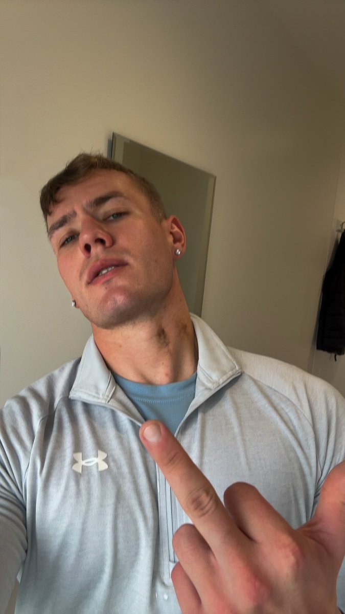 AlphaDomMJ's tweet photo. What degrading useless mess of a man wants to give master love bites like these ones😈Empty your wallets and reimburse me for any / all item on this order  and you will be able to 💰
https://t.co/ldd223EmVT
#paypig #scally #findomworship #alpha #findom #sub https://t.co/oxxo6qd0CP