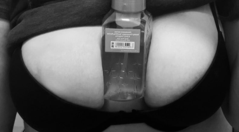 Rubylovesd1ck's tweet photo. I would like have your 🍆 here https://t.co/nKG38P3qyc