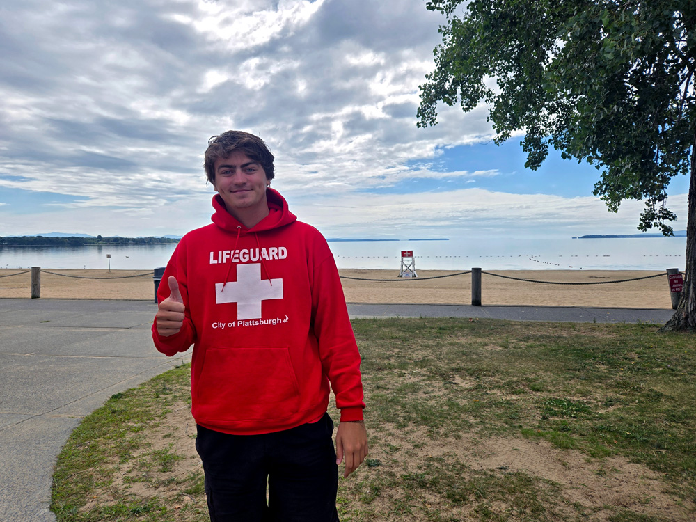 ncpr's tweet photo. The Plattsburgh City Beach's designated swim zone closed for the season Tuesday due to limited lifeguard staffing. City officials say the early start to the school year was a contributing factor.
https://t.co/2yIPFANAzV https://t.co/bpCpFbWfBm