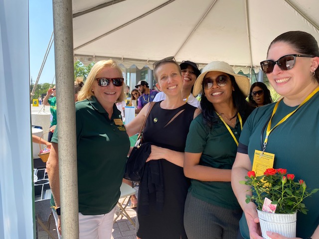 GeorgeMasonCHSS's tweet photo. Thank you to everyone who joined us last weekend for our Gradstravaganza Picnic! 💚💛
We had the best time connecting with our amazing graduate student community! #GeorgeMasonCHSS https://t.co/ZY7zHaONEt