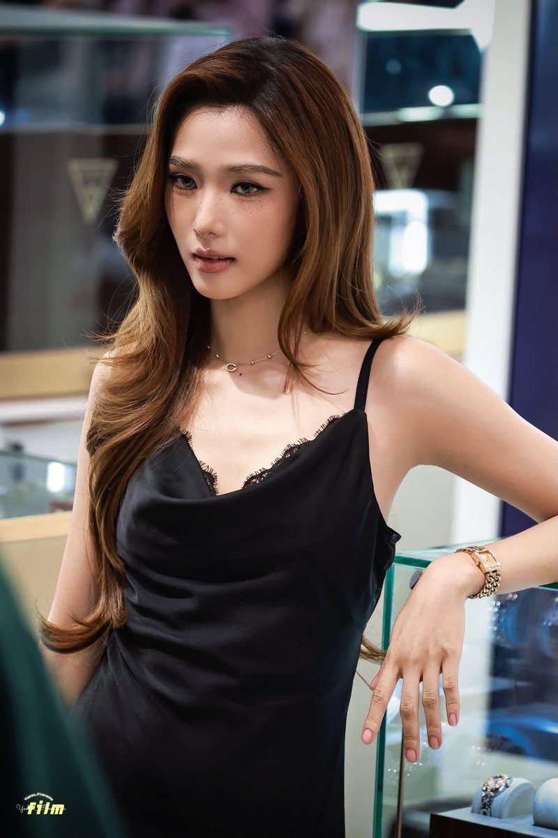 filmoonlit's tweet photo. you are SICK if you find this attractive https://t.co/ywY3XUsueI