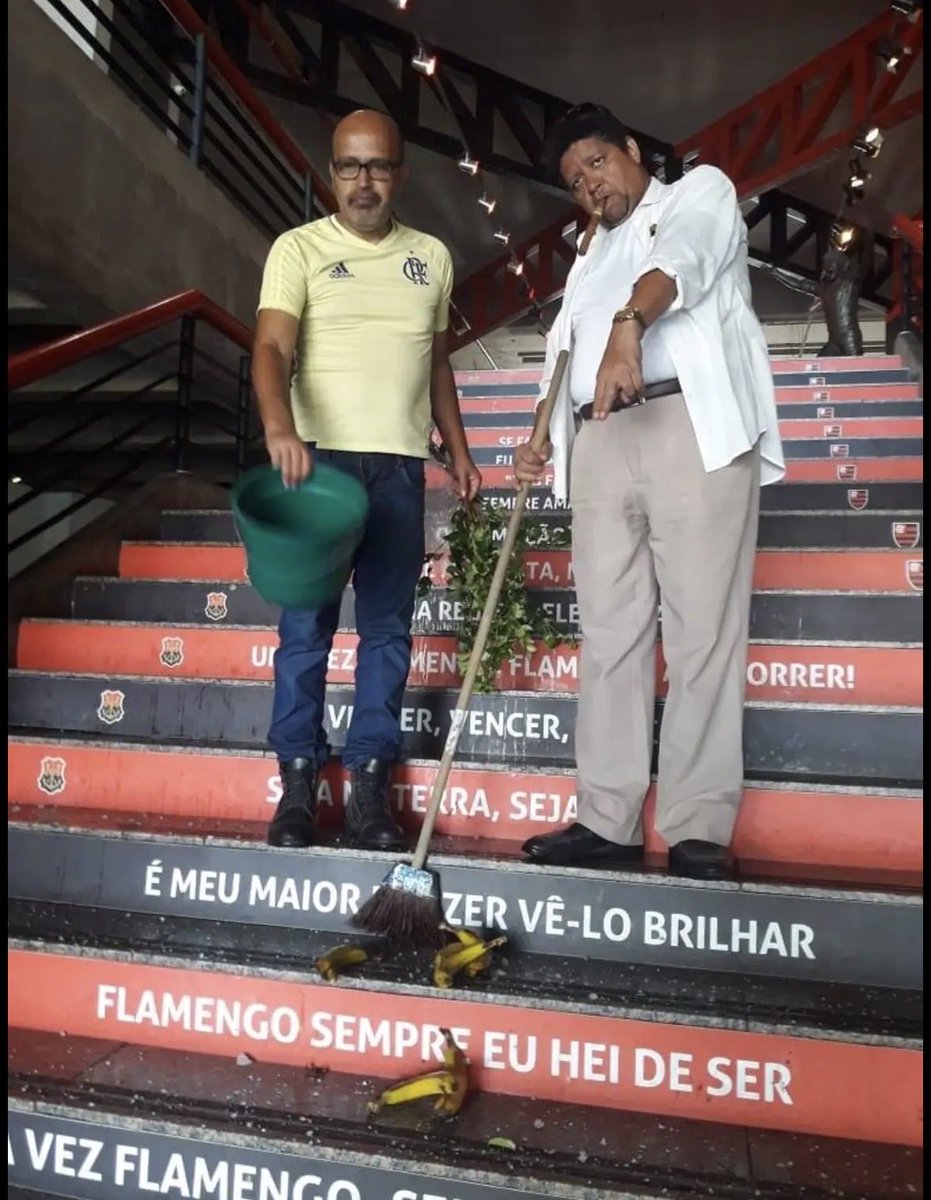 R_Amorim_R's tweet photo. @RMPoficial Único pacto que serve pra vcs é com satanás, aquela macumba na Gávea, o resto é babaquice. Para de viver de Vasco e de falar merda. https://t.co/ZjXBrYJZdR