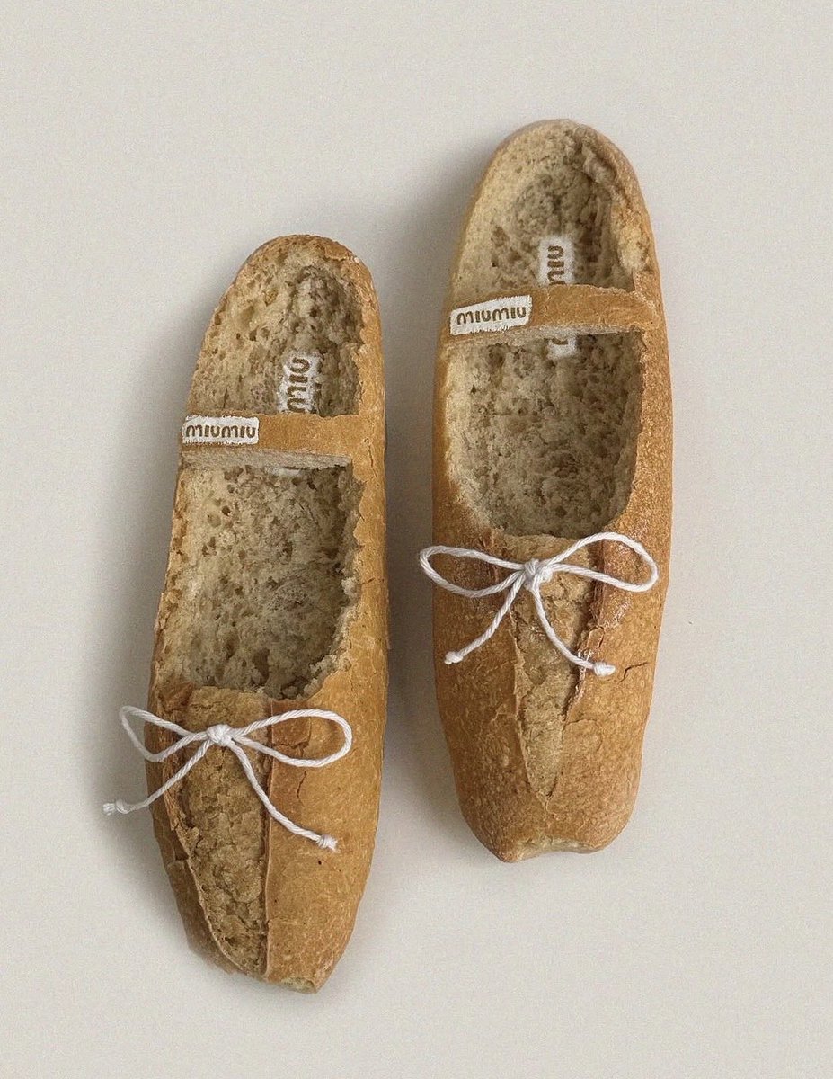 HelenLawrence36's tweet photo. My favorite recent guerrilla marketing post was these Miu Miu baguette flats. The bread alludes to the Parisian culture associated with the brand while still aligning with their overall identity. The unexpected design makes you want to reference the actual shoe. @RetailPro369 https://t.co/1GUGjbM9Vp