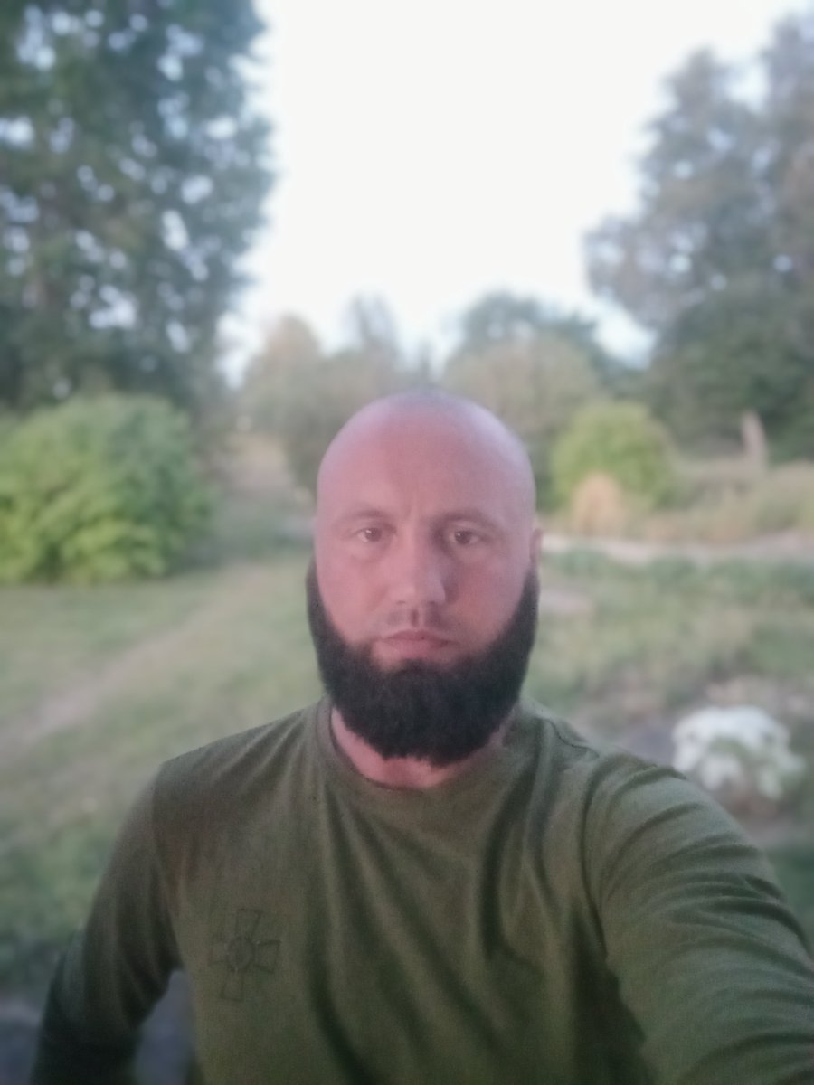 AntonRo06425612's tweet photo. Зробив собі зачіску щоб скинути вам фото і перевернути увагу до збору 
Хто має 30грн кидайте будласка сюди👇
https://t.co/4gv7Be73Gm
4874 1000 3975 0412 https://t.co/7UP6CbN1qu