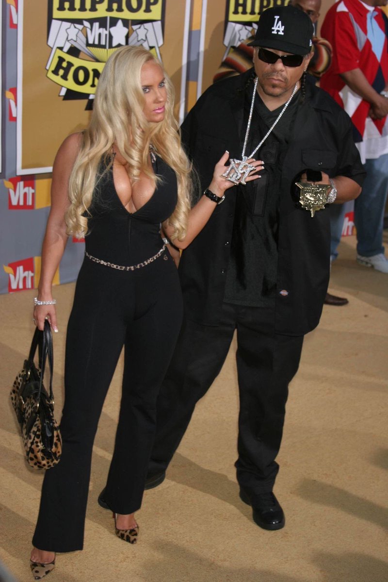 yslsaintbarbie's tweet photo. I mean have you seen anyone badder https://t.co/ZlX1OC5uGc