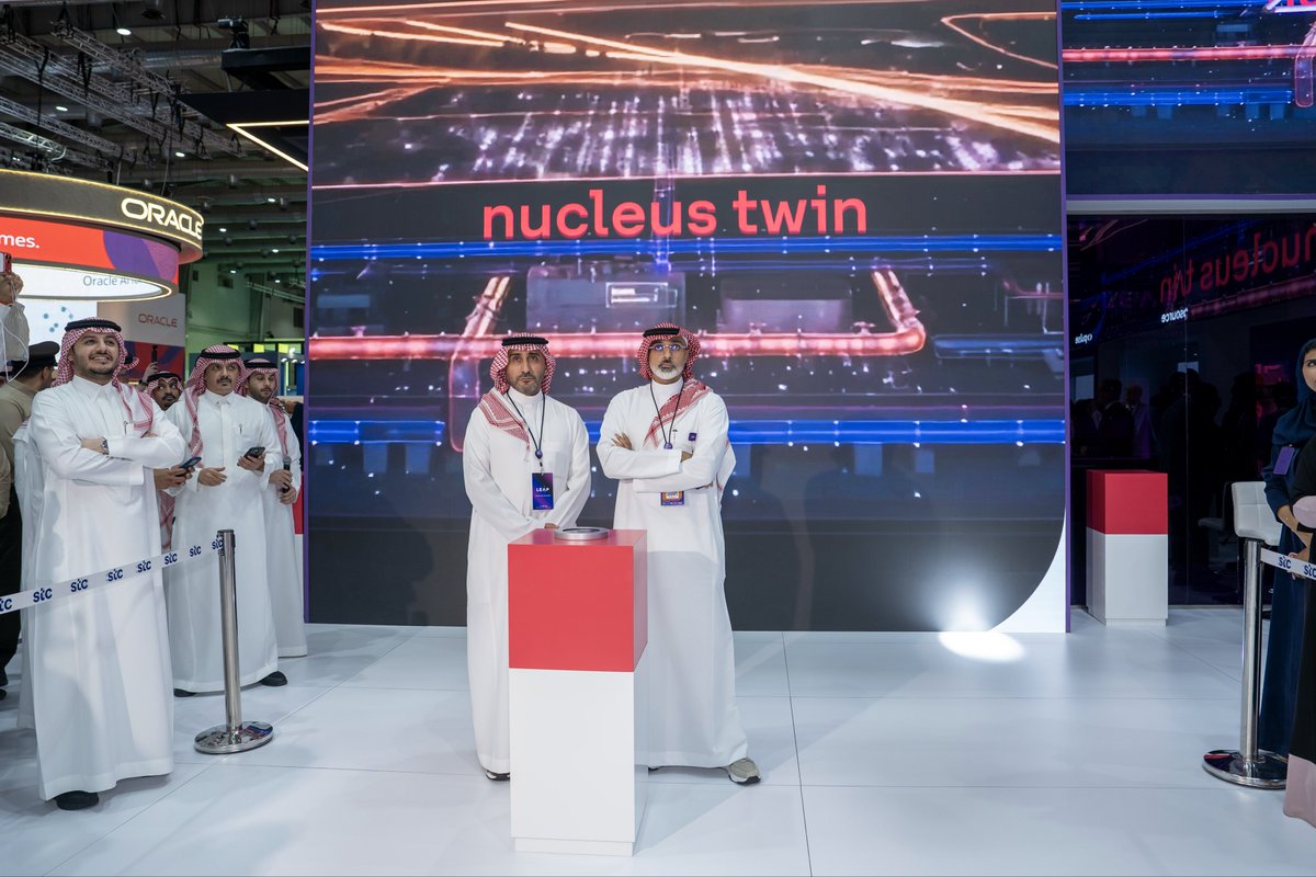 TheHashKsa's tweet photo. الأداة الأحدث في إدارة الأصول والمدن والمشاريع العملاقة.. 

شركة iot squared تزيح ��لستار عن “Nucleus Twin” المكون الإضافي المتقدم لمنصة العمليات الذكية "Nucleus"، بمزايا مدعومة بالذكاء الاصطناعي وصور الأقمار الصناعية عالية الدقة، لمتابعة كل ما يحدث في الوجهات والمدن والمشاريع ومساعدة فرق العمل على رفع الكفاءة التشغيلية والتنبؤ بالسيناريوهات المحتملة واتخاذ قرارات وحلول بناء على بيانات دقيقة. 
للمزيد من التفاصيل: https://t.co/YD7imq465D