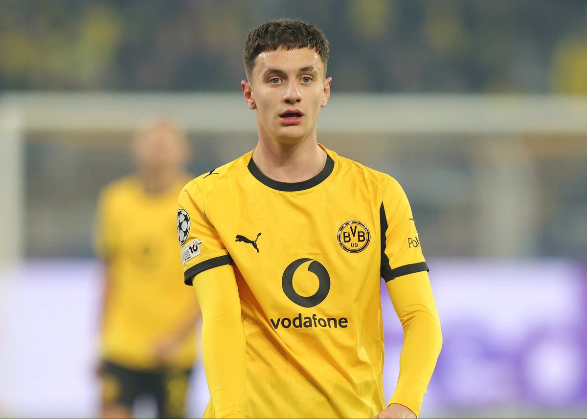 SaintsExtra's tweet photo. 🚨 Southampton made an offer for Borussia Dortmund defender Luca Reggiani in the final days of the window, but the player was not keen on the move #saintsfc @berger_pj https://t.co/NG8D46N5ad