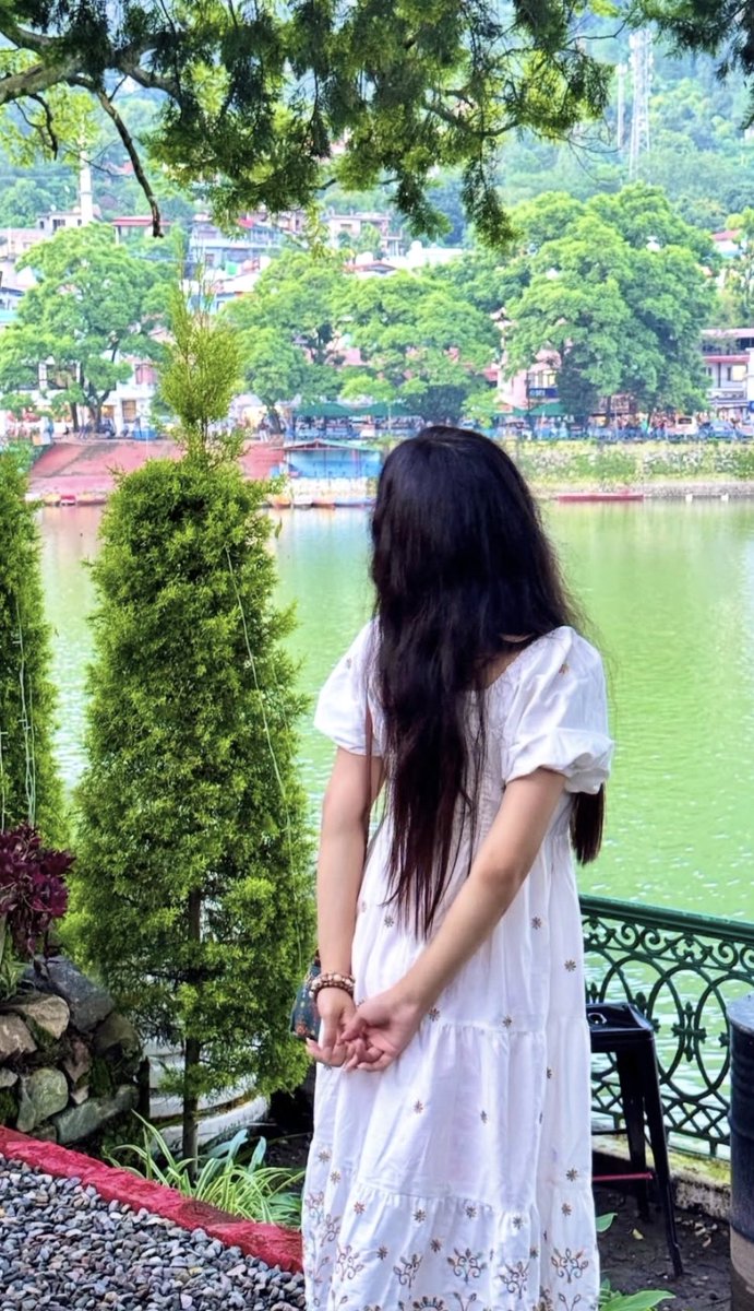 Samritiiiii's tweet photo. Love is in the air🫶 https://t.co/nUIQdBf1GU