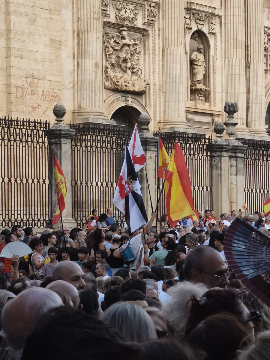 elingafiscal's tweet photo. Jaén con Ceuta.

#CeutaNoEstáSola

#PedroSánchezaprisión https://t.co/UsWkBKECxb