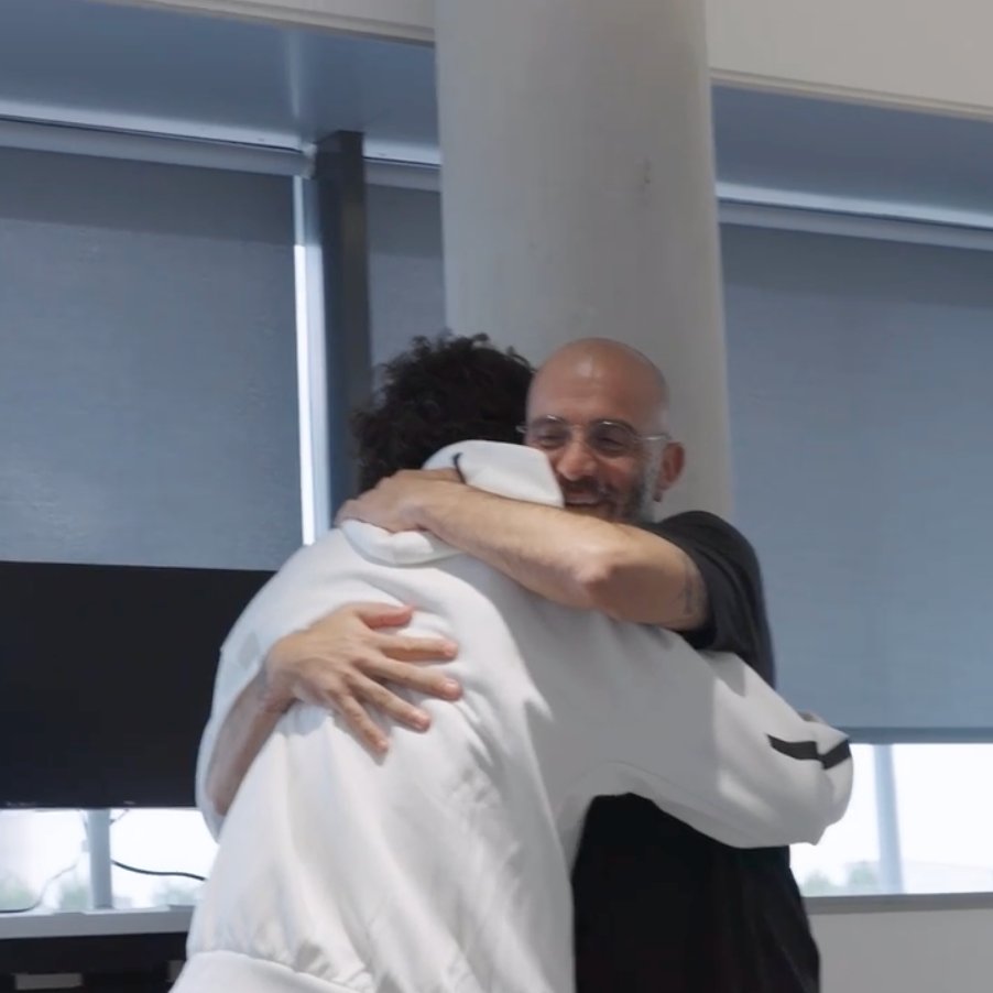 City_Xtra's tweet photo. Enzo Maresca meeting @BouaddiAyyoub for the first time: "Today it's better than yesterday... Because you are here!" [via @ManCity] https://t.co/UVogEORPKm