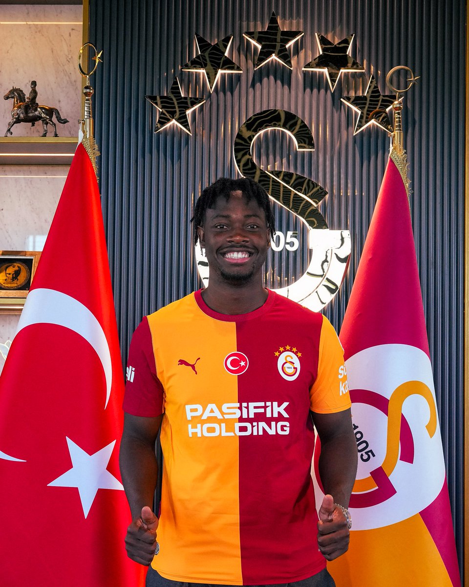 GalatasaraySK's tweet photo. ✍️ El Chadaille Bitshiabu, Galatasaray’da! 💛❤️ https://t.co/MKJy6QbNgH
