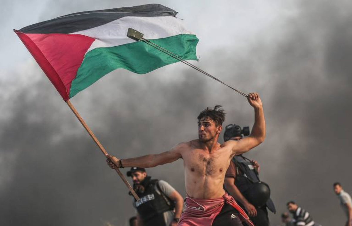 shivamroy__'s tweet photo. This Palestinian flag will get more likes than the Israeli flag. https://t.co/Tie8Xv8bun