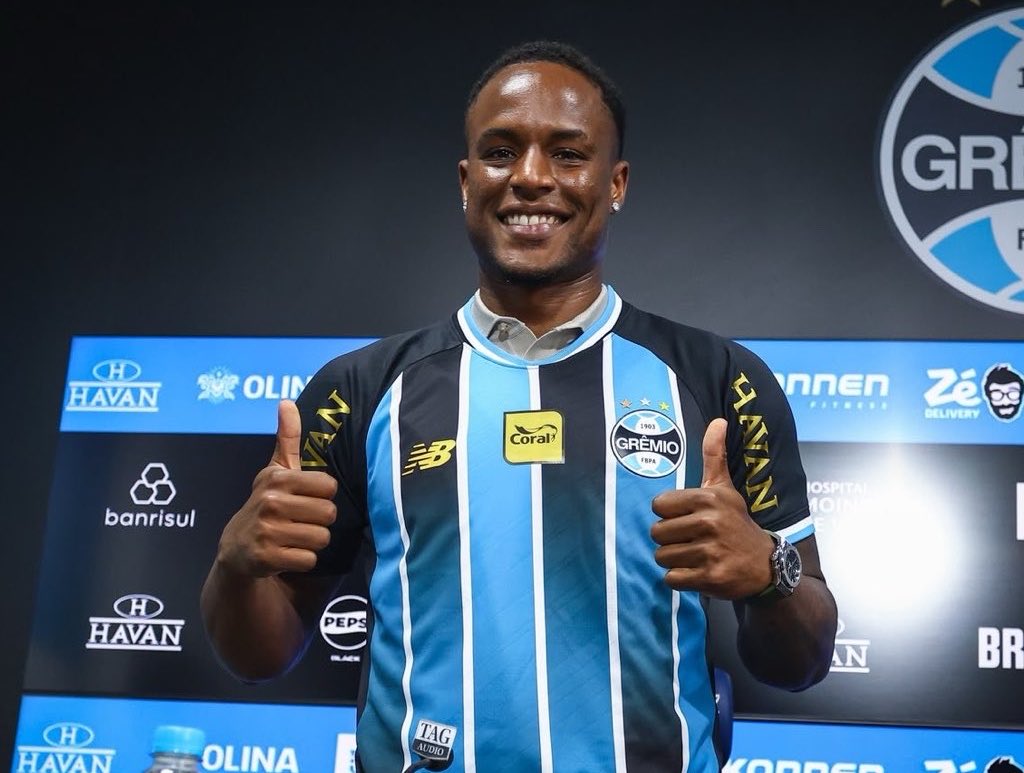 Kaliel_Dorneles's tweet photo. #Grêmio | 🚨 DESFALQUE: Jovane Cabral tem problema físico na coxa e deverá desfalcar o Grêmio no Grenal 454.

Cabral não retornou aos treinos. https://t.co/7Lmz0QuxG6