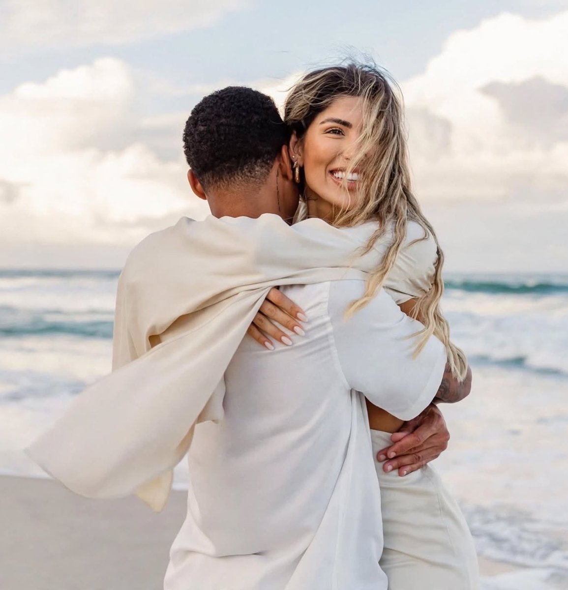 IamJoe_lOmiat's tweet photo. A beautiful moment when Gabriel Magalhaes married his wife, Gabrielle Figueiredo 🥰❤️ https://t.co/ccFiTMYptx