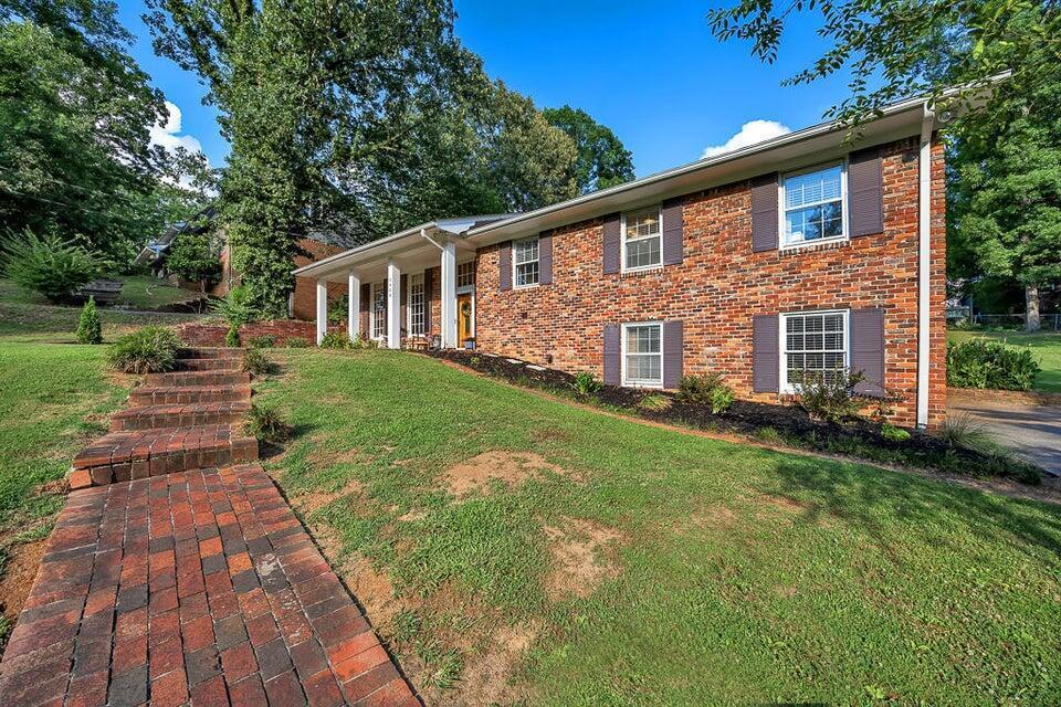 ForSaleByBonnie's tweet photo. 3430 Dogwood Trail NW
#BennettToSellIt #BuyWithBonnie #RealEstate #ForSale #BenderRealty #BeHomeWithBender

Bender Realty 423.472.2173 https://t.co/zlLaguY9d9
