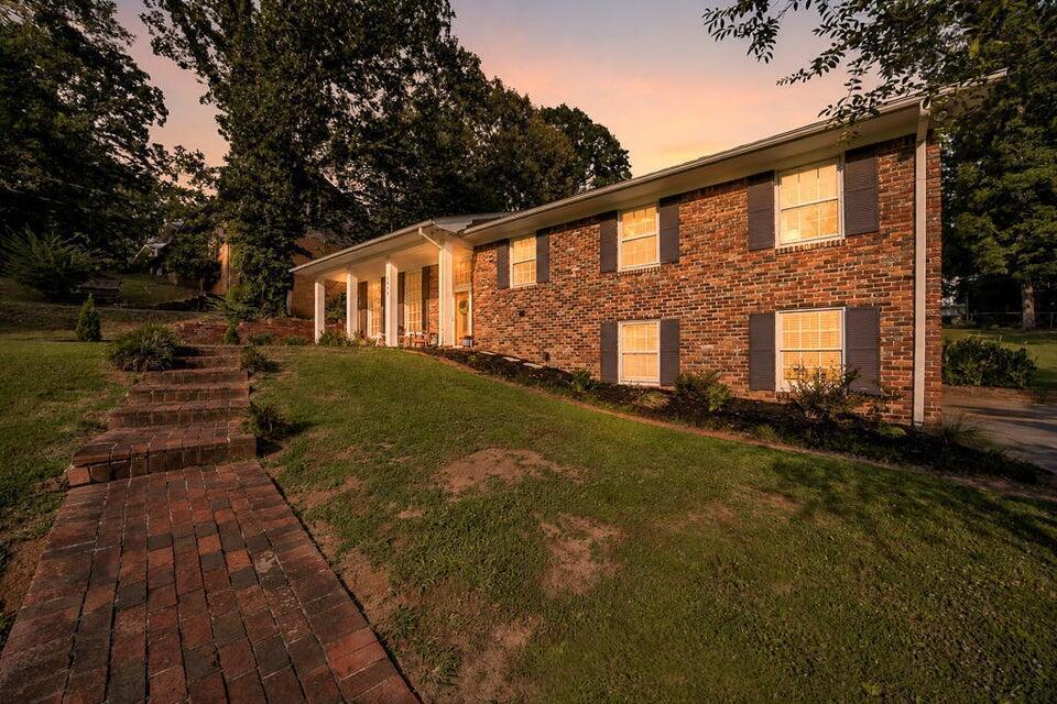 ForSaleByBonnie's tweet photo. 3430 Dogwood Trail NW
#BennettToSellIt #BuyWithBonnie #RealEstate #ForSale #BenderRealty #BeHomeWithBender

Bender Realty 423.472.2173 https://t.co/zlLaguY9d9