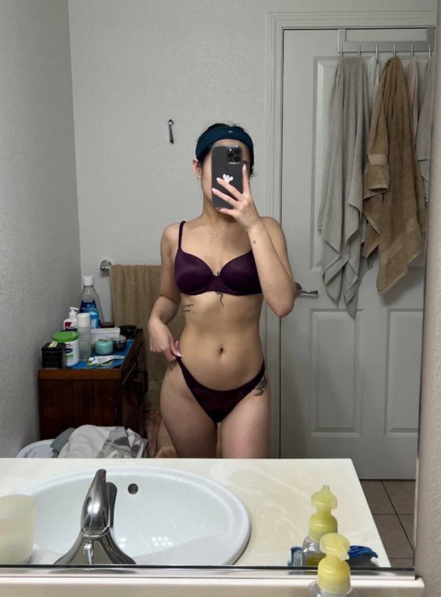 pluhkyra's tweet photo. put on my favorite set for tonight :3 #nsfwtwt #nsfwtw #sellingcontent #buyingcontent #goonfuel #asian https://t.co/ZENM0t0A0b