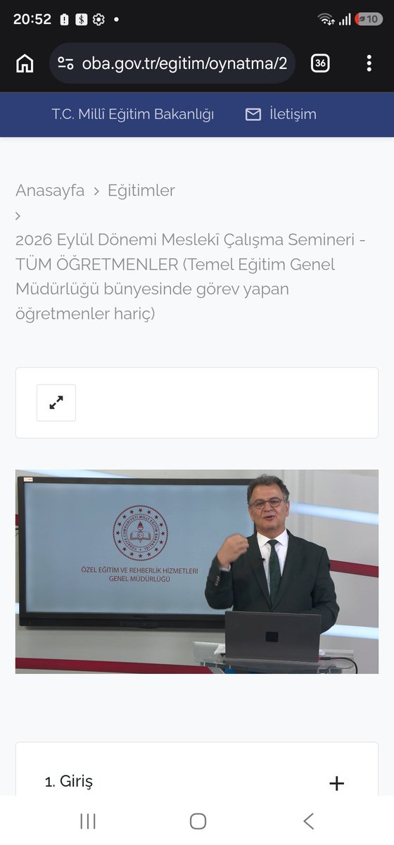 mehmturn's tweet photo. "Sevgi anlaşmak değildir nedensiz de sevilir" diyor hocamız. https://t.co/KwmFVL5uxg