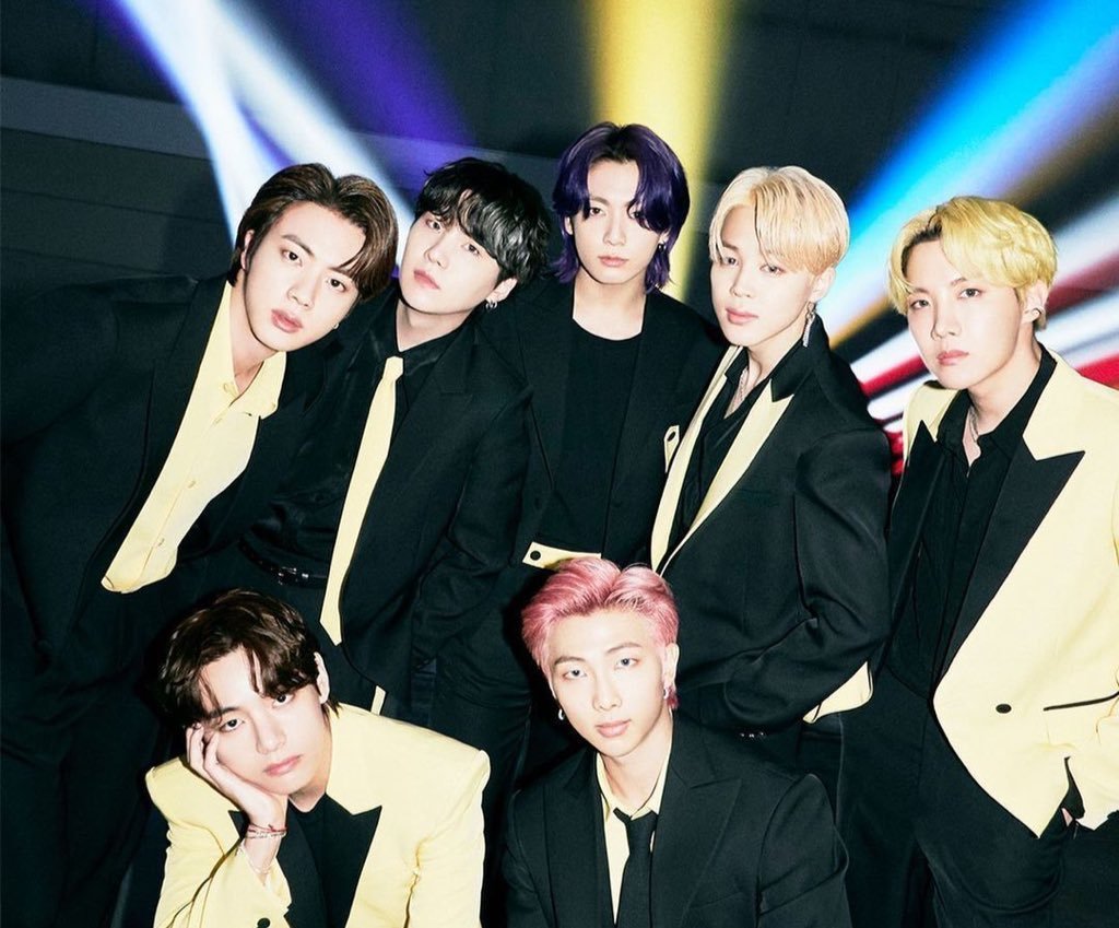 charts_k's tweet photo. "Butter" has surpassed 1.5 billion streams on Spotify, @BTS_twt's 3rd song to achieve this! https://t.co/ARG3cBikH7