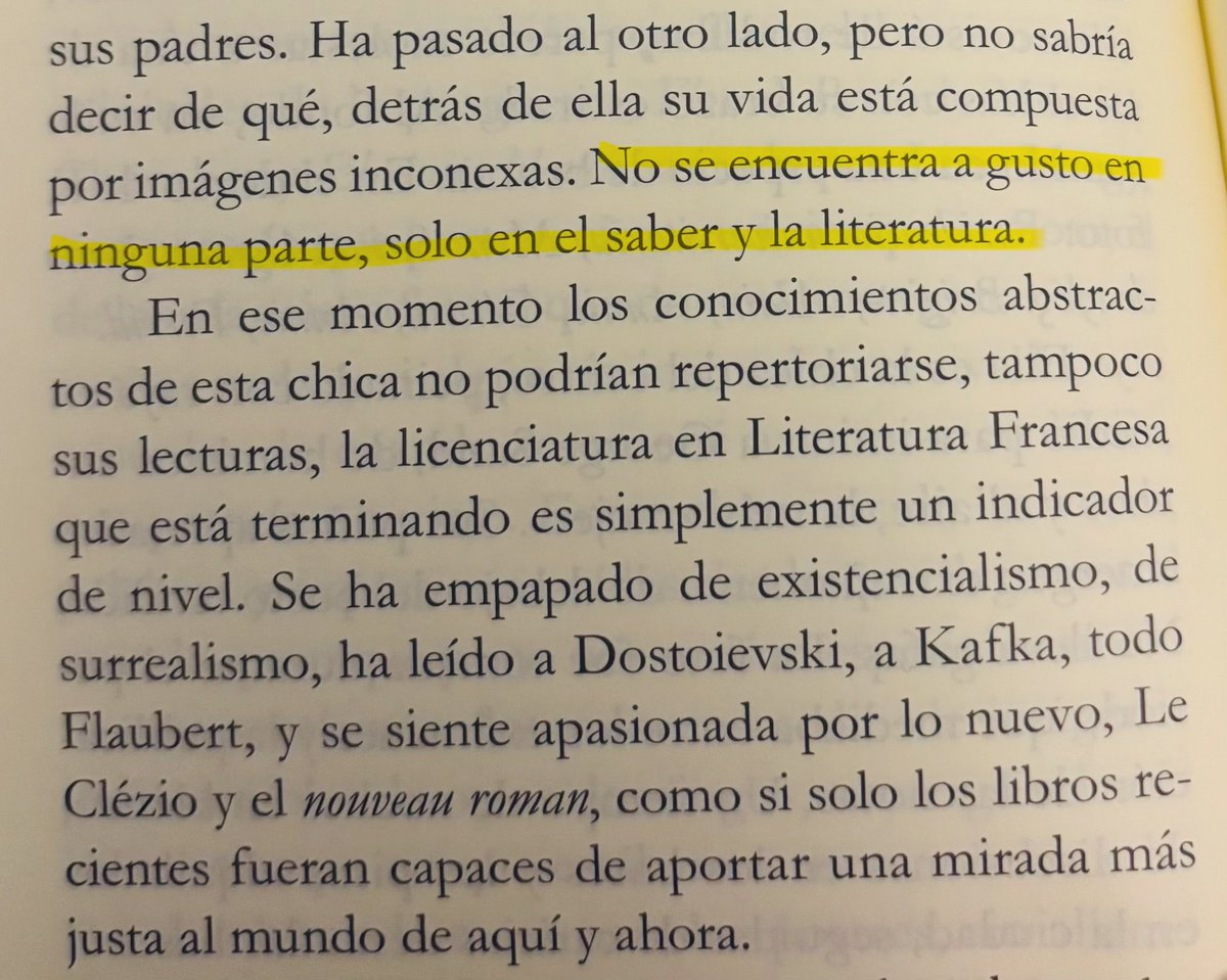 carlabqr's tweet photo. Los años. Annie Ernaux. https://t.co/oeDTm22ods