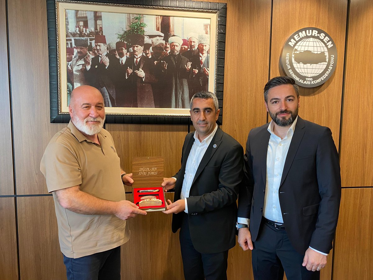 Enerji1sen's tweet photo. Sivas Sağlık-Sen İl Başkanı Mehmet Kayalı ve Yönetim Kurulu, Enerji Bir-Sen Genel Merkezimizi ziyaret ederek Genel Başkanımız Hacı Bayram Tonbul ile bir araya geldi. https://t.co/bSDCnePKfq