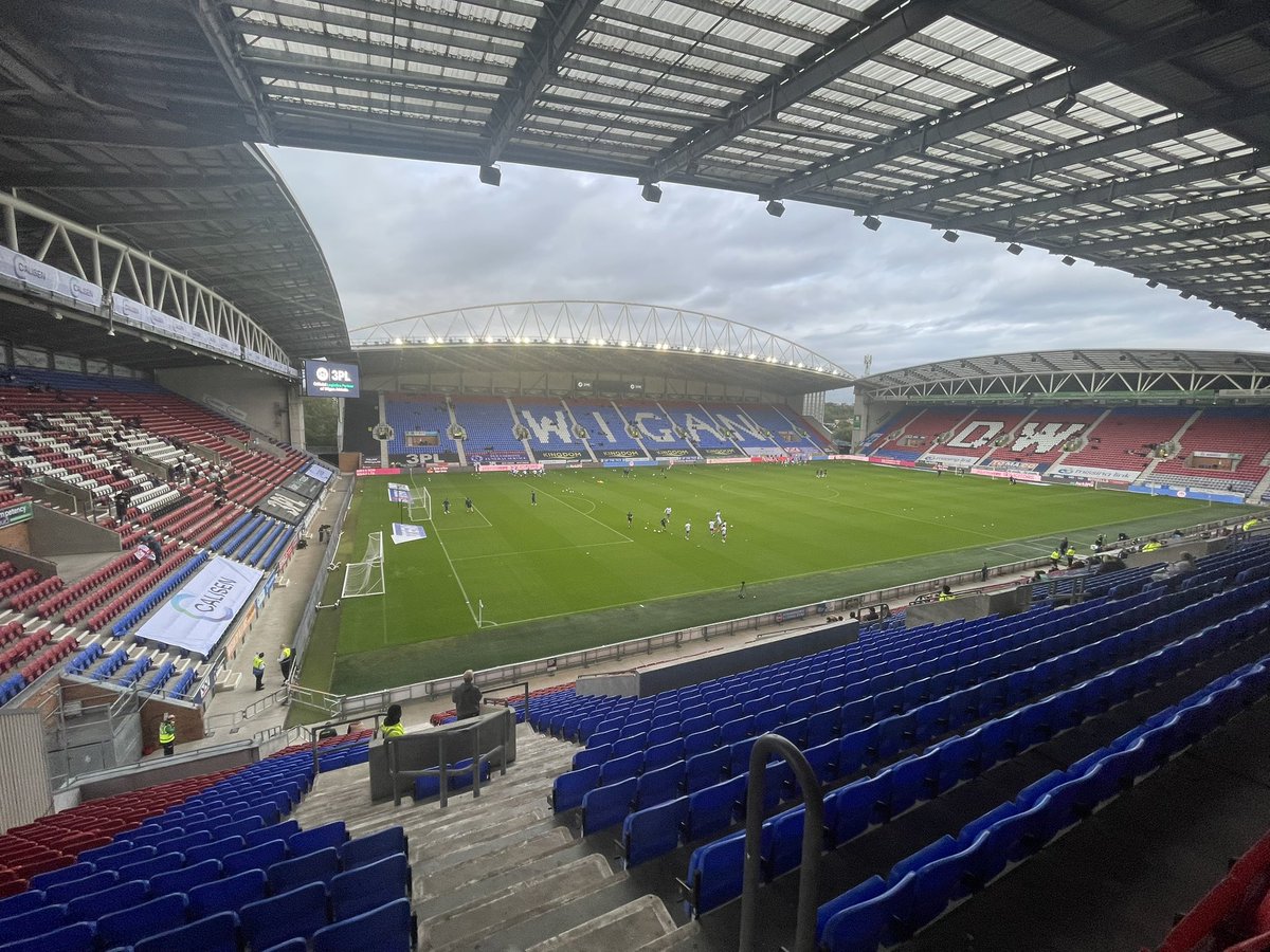 Damaxscus's tweet photo. 📍Robin Park, Wigan
@LaticsOfficial 🆚 @MKDonsFC https://t.co/JY5VCzN2db