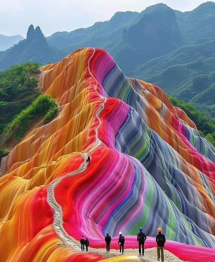 ab_cd_1235's tweet photo. Rainbow Mountains of Peru 🇵🇪 https://t.co/sxrexTb9Z9