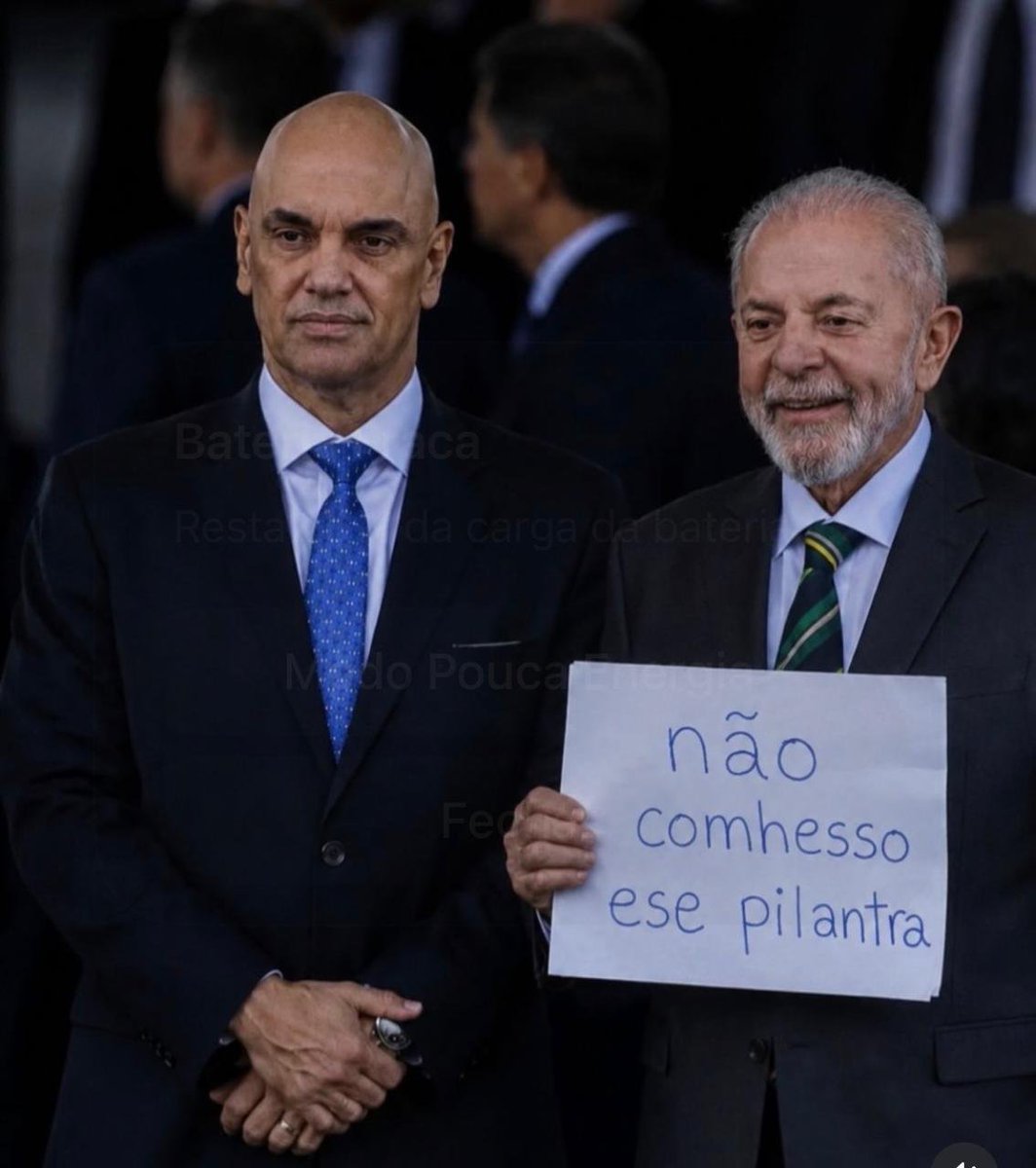 schmittpaula's tweet photo. Agências de chechecagem: esta foto é reau? https://t.co/8Oe7hnS8WO