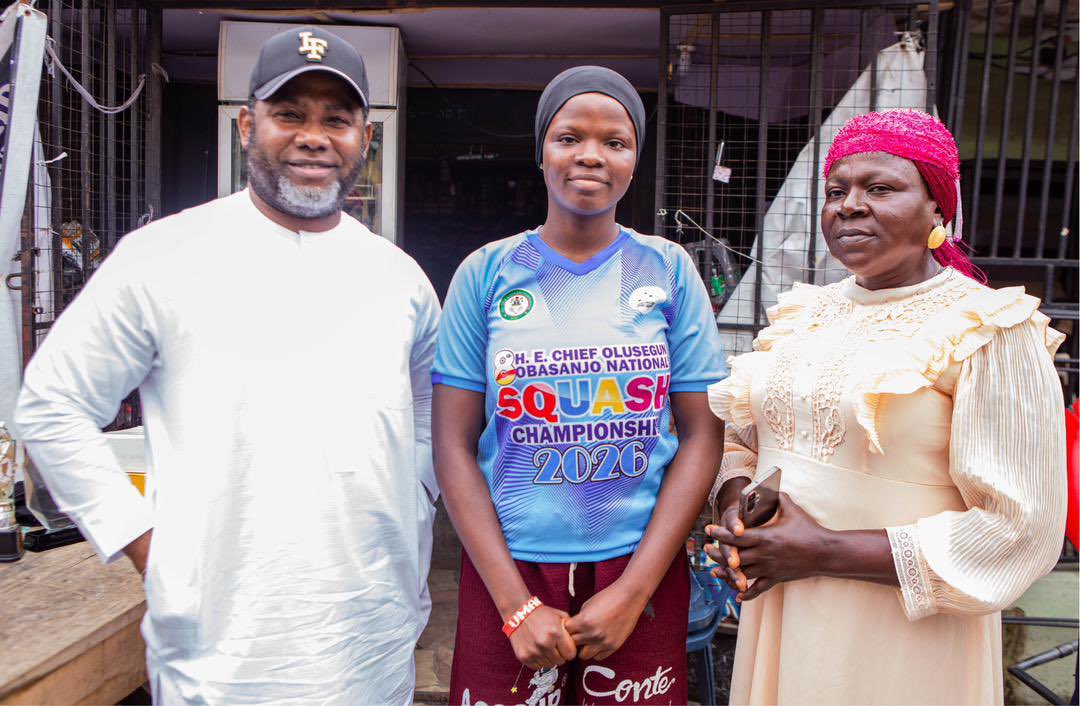 followlasg's tweet photo. DG OF LSSC MEETS MOTHER IN VIRAL VIDEO ON DAUGHTER’S ORDEAL
https://t.co/U2QS47AhsR
@jidesanwoolu @drobafemihamzat @LekanFatodu @gbenga_omo @gboyegaakosile @BarrBimbola @Mr_JAGs @Riddwane
#AGreaterLagosRising
#LASG https://t.co/ZB0psOpVEp
