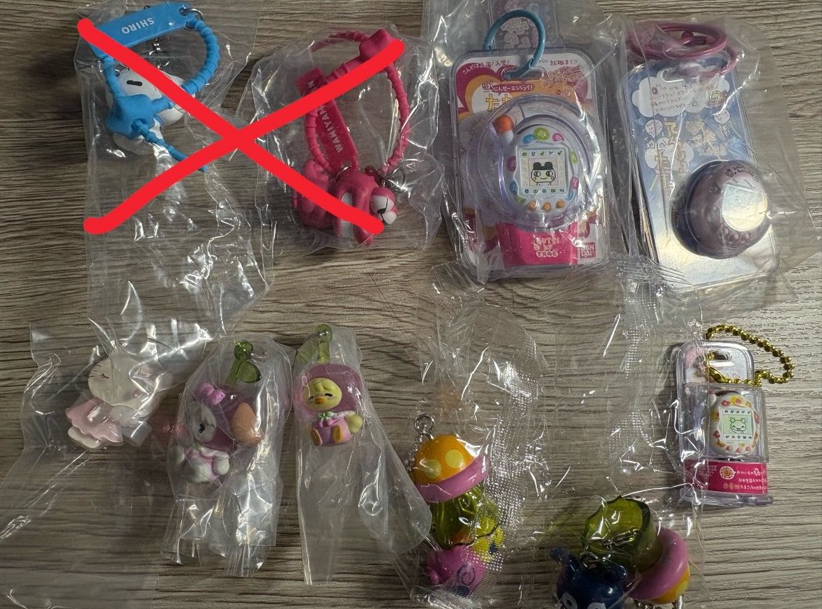 z4bk4's tweet photo. めじるしアクセサリー  たまごっち mikko とっとこハム太郎 アイカツ ピクミン

求┆写真に無いものなんでも>>定価＋送料(フリマ経由の場合＋手数料)

譲┆写真1.2枚目のもの

写真に無いものは基本的になんでも求めております
 #めじるしアクセサリー買取  #めじるしアクセサリー交換 https://t.co/lRhD8eV5dM