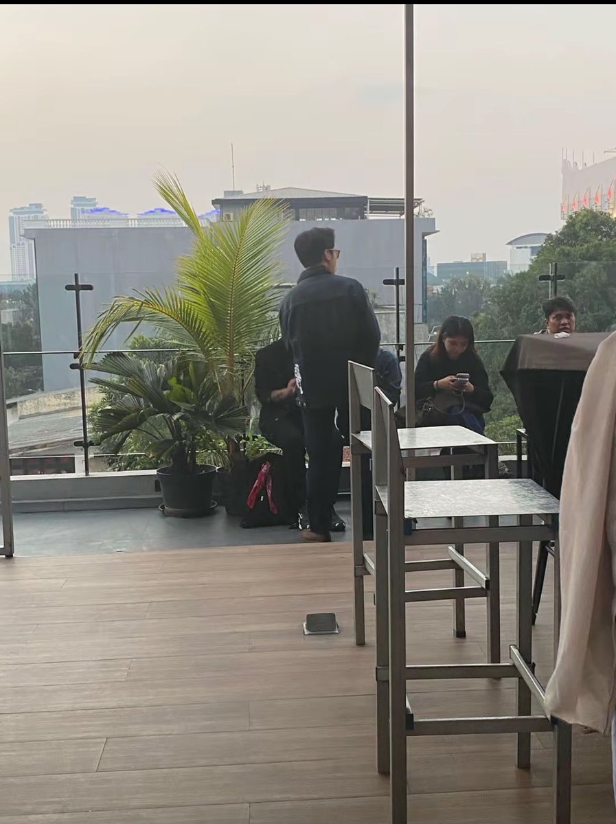 syududula's tweet photo. Lucunee couple aesthetic dan plenger ini.. butuh versi video nya gak sih 🥹🥹

cr. tt I dew https://t.co/4FXPlBrAA1