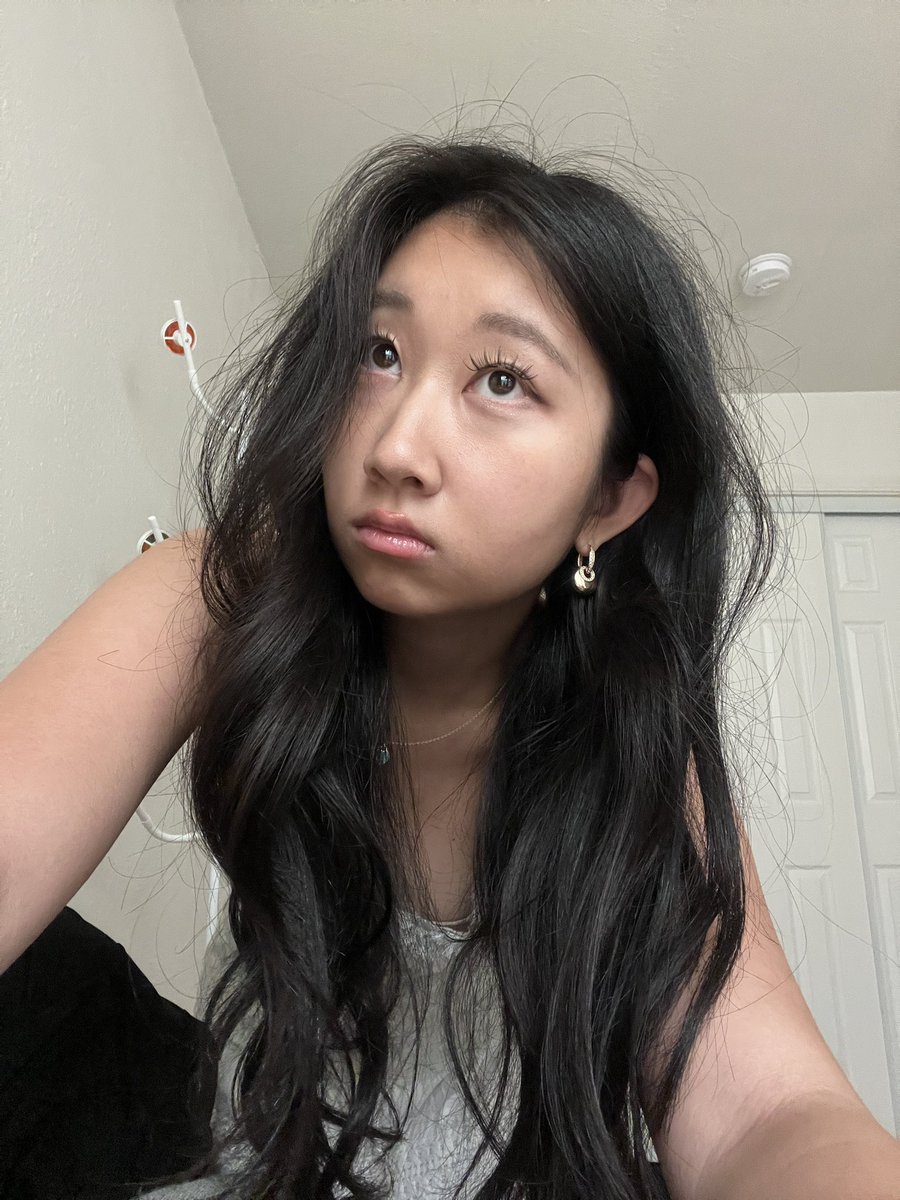dear_kxtie's tweet photo. Why’s everyone breaking up this week https://t.co/wlW8lzK3Tn