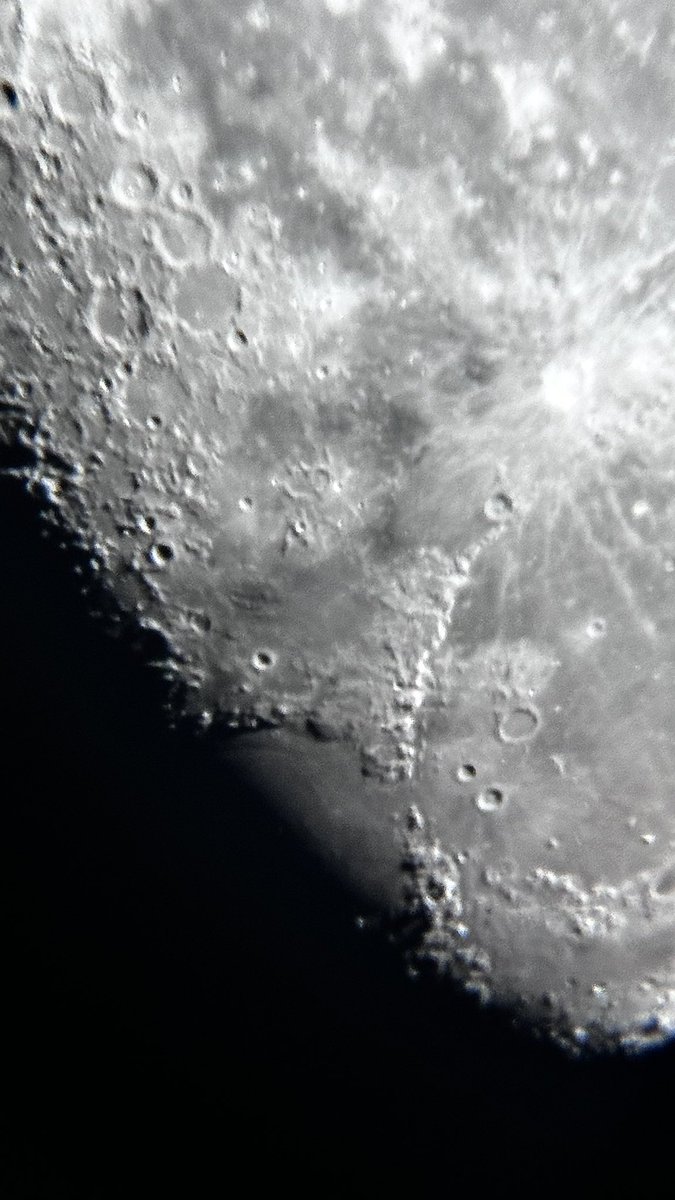 47_7f's tweet photo. Tonight Moon🩶 https://t.co/C4xOtbBvFd