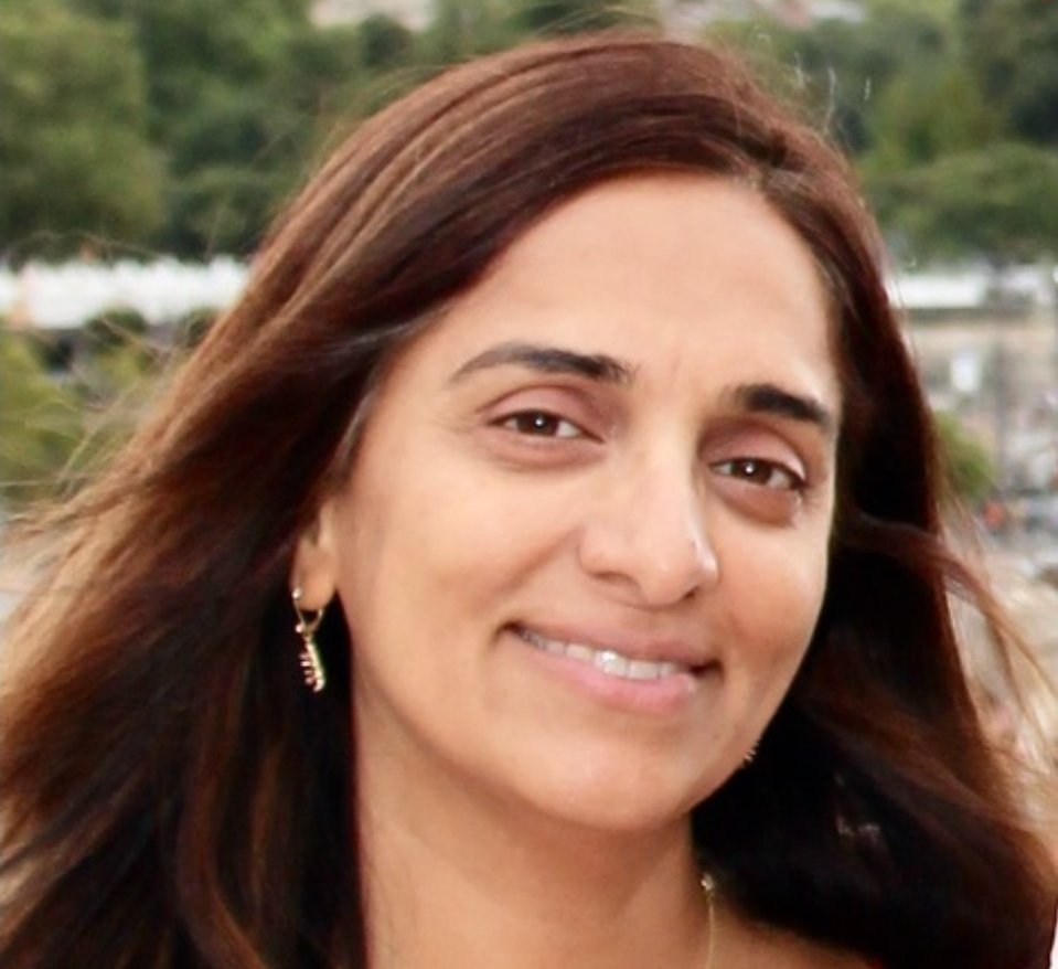 anthonyzenkus's tweet photo. Kamala Harris swooped in to endorse centrist Chris Pappas for NH Senate over his opponent Karishma Manzur, a Bangladeshi immigrant who is pro-Medicare for All and for cutting off weapons to Israel. She calls Gaza a genocide.

So much for "electing women". https://t.co/L9gC88asZU