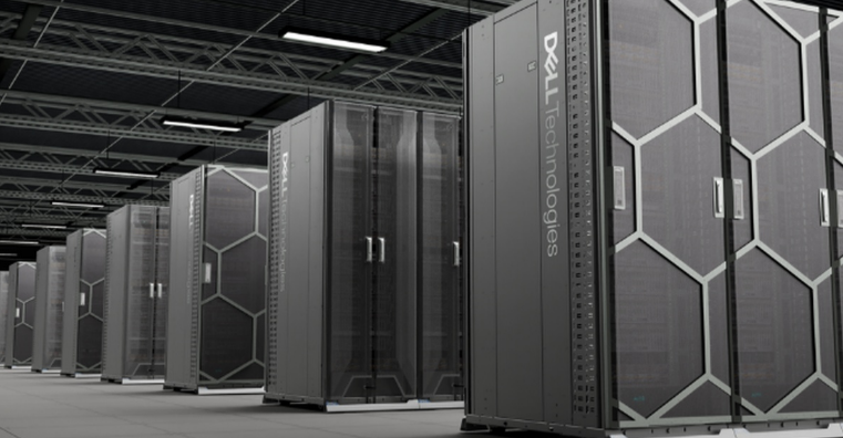camilatex's tweet photo. $DELL  closed at $492.20, a significant increase of 15.81% ($67.20), with a trading volume of approximately 36.5 million shares, far exceeding the daily average of approximately 7.5 million shares. The stock experienced significant intraday volatility (low of $432.27, high of $497.99), followed by a slight pullback in after-hours trading.

HPE, also in the AI ​​server sector, rose only about 1.89%, and SMCI saw a slight increase of about 0.79%. $DELL  significantly outperformed its main competitors due to its larger order backlog and faster execution speed.

Demand for AI infrastructure remains strong, and the $95 billion order backlog provides high visibility, although short-term profit-taking pressure is possible. In the medium to long term, attention should be paid to delivery execution, gross margin changes, and supply chain stability. Current valuations are not cheap; it is recommended to manage positions according to one's own risk tolerance and avoid chasing high prices. This is not investment advice.

$DELL $HPE  $SMCI $NVDA