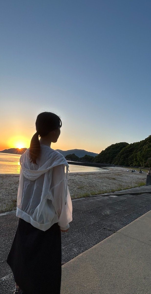 otsuru12's tweet photo. この前夕日がとても綺麗でした🌇
#日常垢 #日常垢さんと繋がりたい
#雑多垢 #雑多垢さんと繋がりたい https://t.co/JiiGXJzN0c