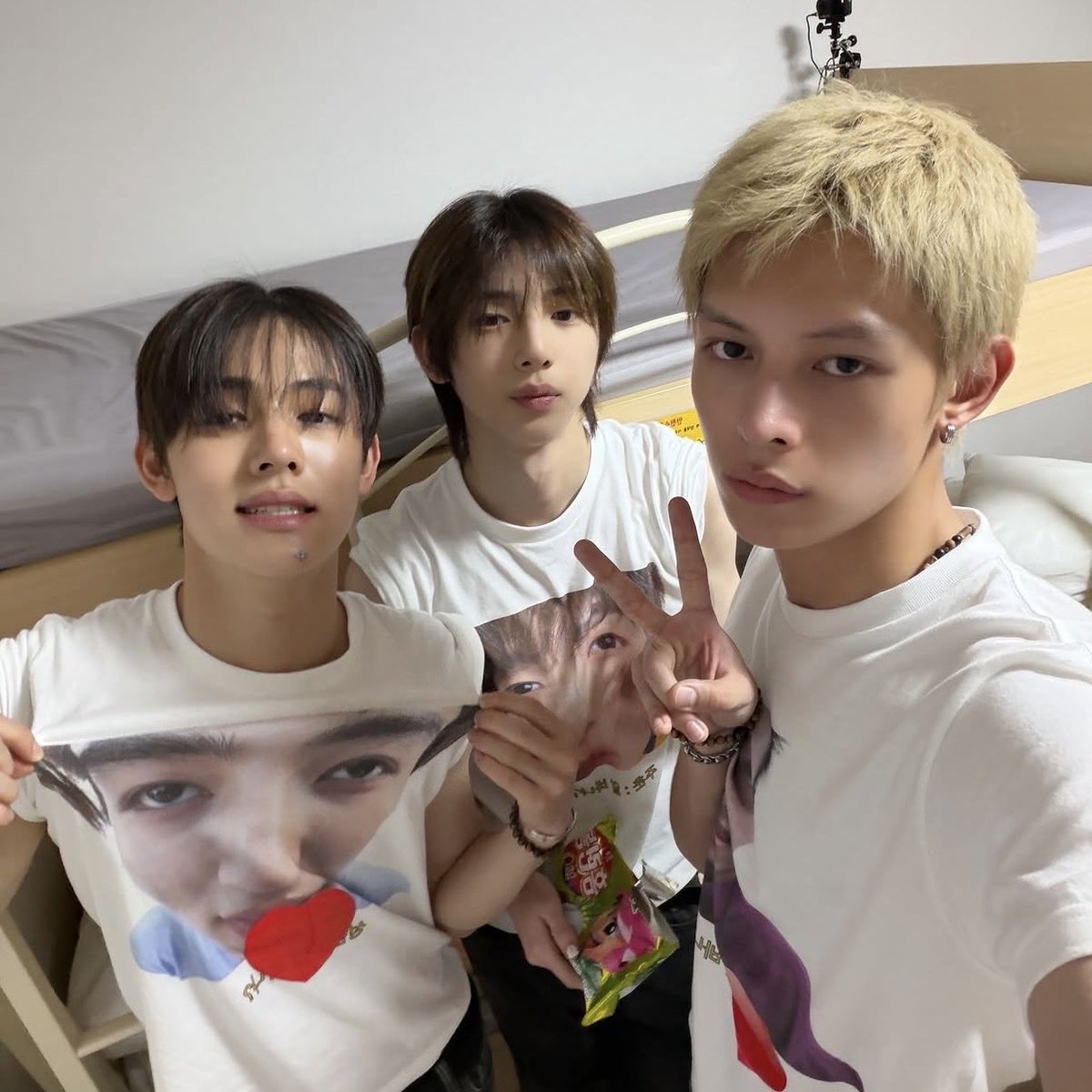 itimnom67's tweet photo. มีใครอยากเล่นสุ่มฟตกไหมคับคือจะโละคับราคาเท่าทุน(บางอย่างก็ขายถูกกว่าทุน)
#ตลาดนัดcortis https://t.co/C84OvZnu4O