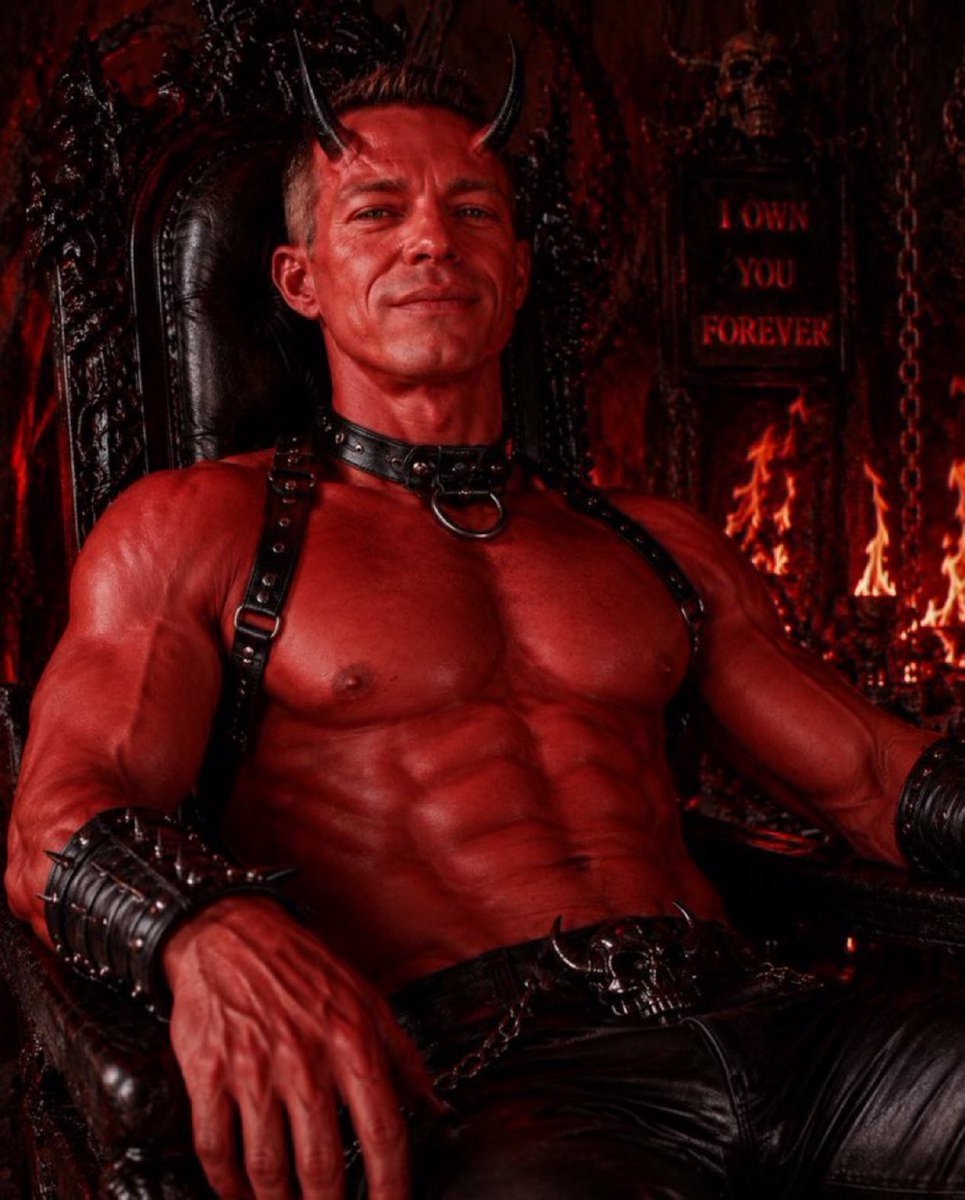 LuciferRealm099's tweet photo. HAIL SATAN 👿👿 https://t.co/6wAPiJQhQ1
