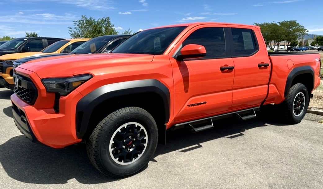 chevycadillacsf's tweet photo. 🚨NEW ARRIVAL - 2024 #Toyota Tacoma TRD Sport! Adventure-ready, trail-capable, & loaded with the right upgrades. This LOW-MILE, @CARFAXinc 1-OWNER & ACCIDENT-FREE LOCAL TRADE is ready for its next adventure! Check it out today @chevycadillacsf: https://t.co/EruPmVPvuy!
#Chevrolet https://t.co/4DWmYqf4qd