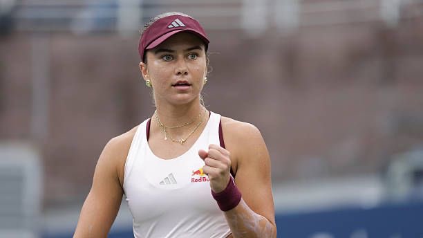 TheTennisLetter's tweet photo. Jovic d. Frech 7-5 6-3 at US Open

One of the most impressive teenagers in tennis gets the job done

She went down 0-3 when this match first started yesterday, but got back on track quickly

She came back today &amp; took care of business

It’s what she does

✅32nd win of 2026

🇺🇸❤️ https://t.co/VmhLa4MZ7C