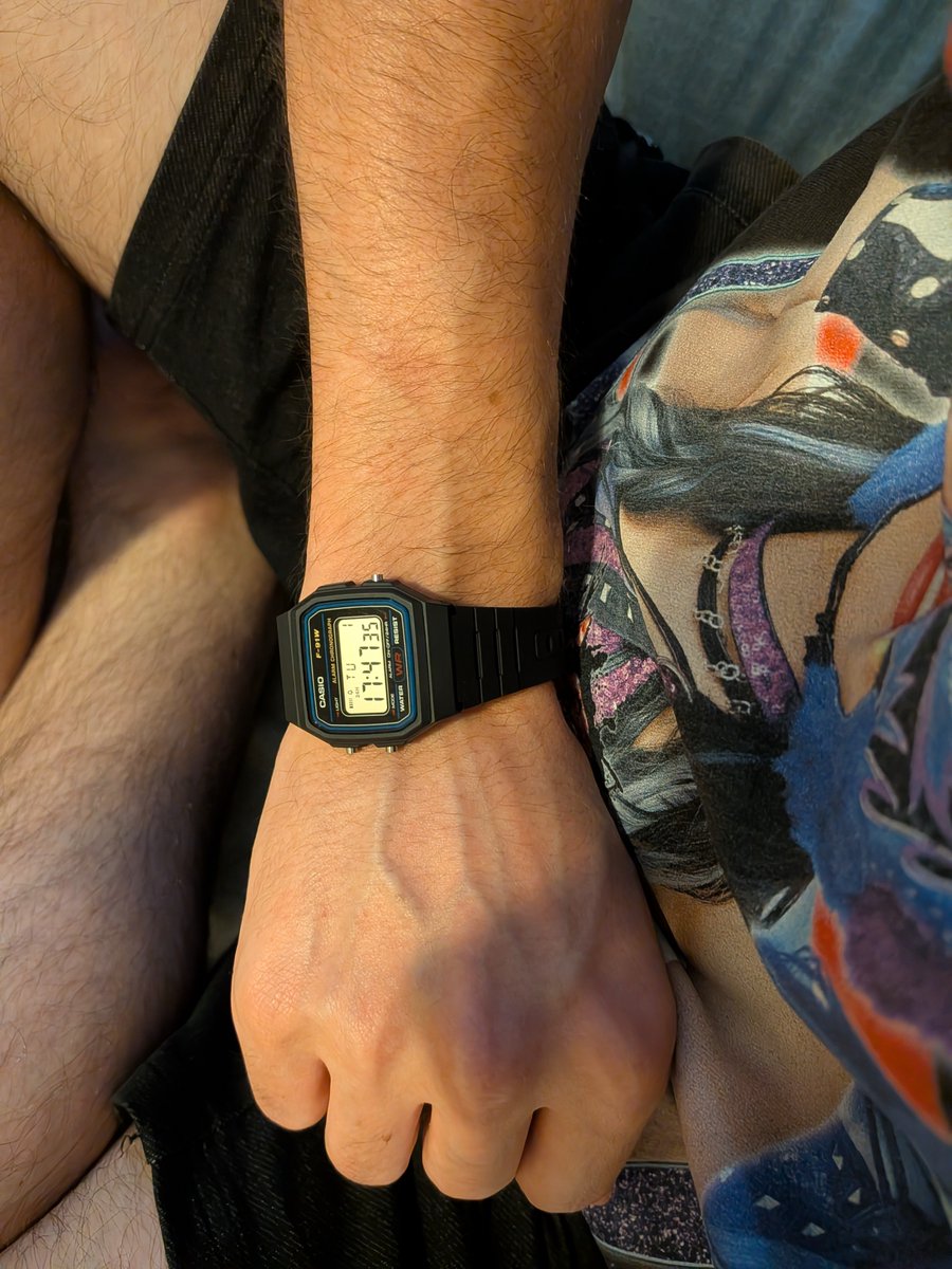 Small_Boy_Goy's tweet photo. I've been forced at gunpoint to become a watchfag https://t.co/RamYs8Rf7j