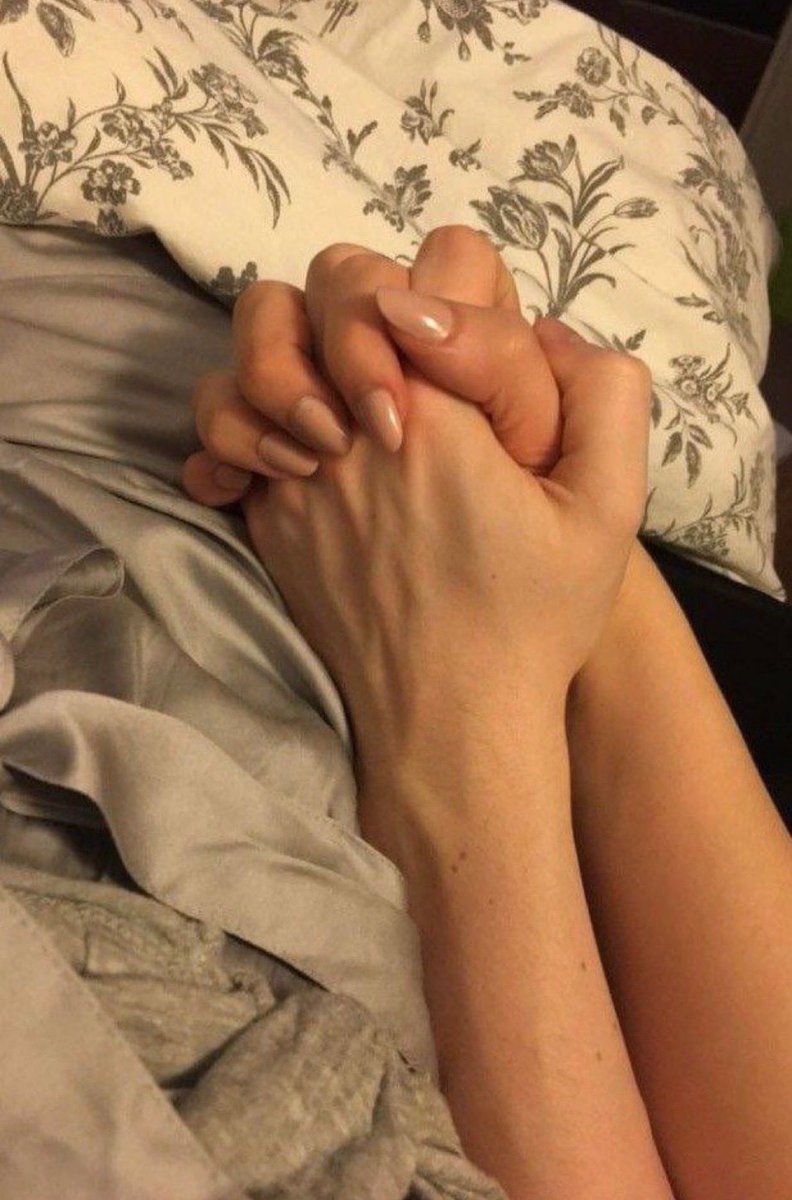 Coupleshands's tweet photo. https://t.co/GMVLVLN2IR