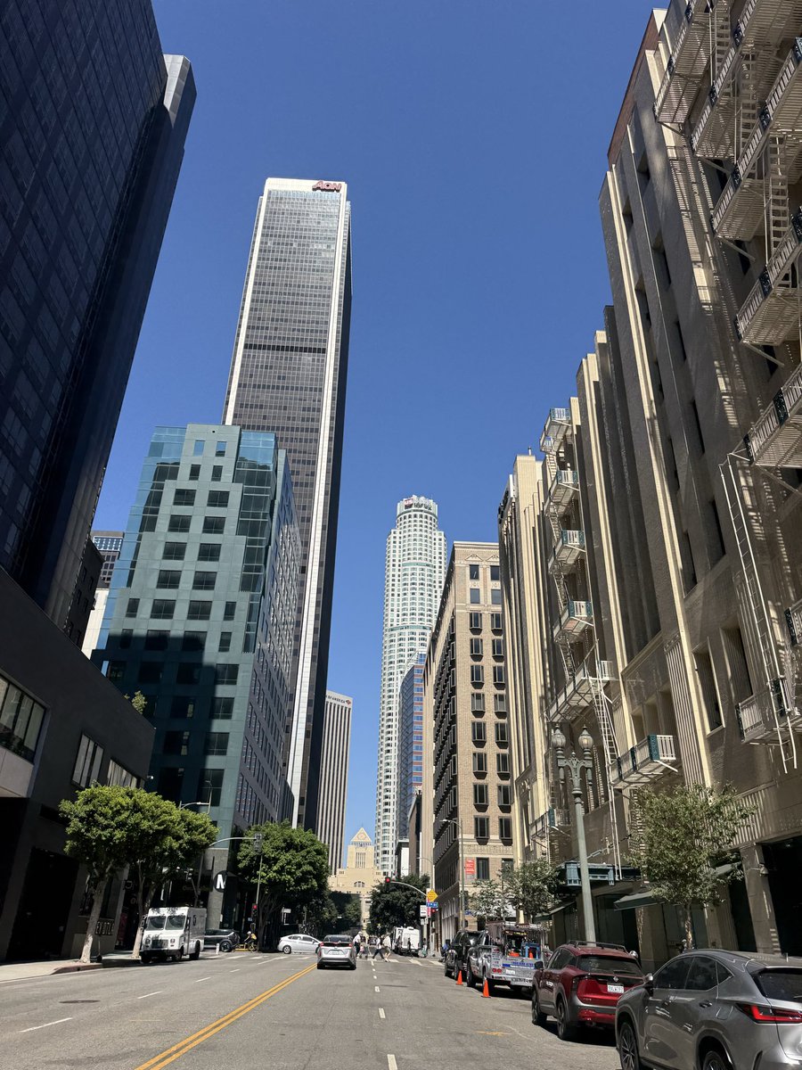 lieliel's tweet photo. DTLA we’re here! Lets meet for happy hour on Friday for @ultra_complex pop up. I’ll share more details soon https://t.co/VhOS7jb1Fp