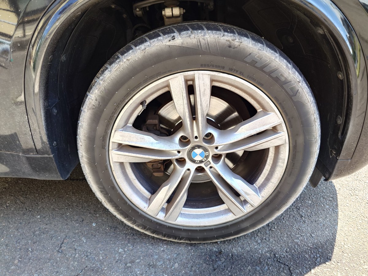 Shun070107's tweet photo. 定期での出張洗車＆清掃。
いつも応援ありがとうございます。

パートナー企業様についてはこちらから。
↓
https://t.co/H4lu1Dr25F https://t.co/pyNULcbnEW